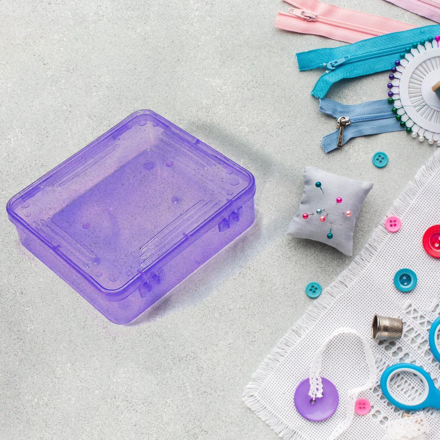 2004 plastic container used for storing things and stuffs and can also be used in any kind of places. DeoDap 2004 plastic container used for storing things and stuffs and can also be used in any kind of places. DeoDap